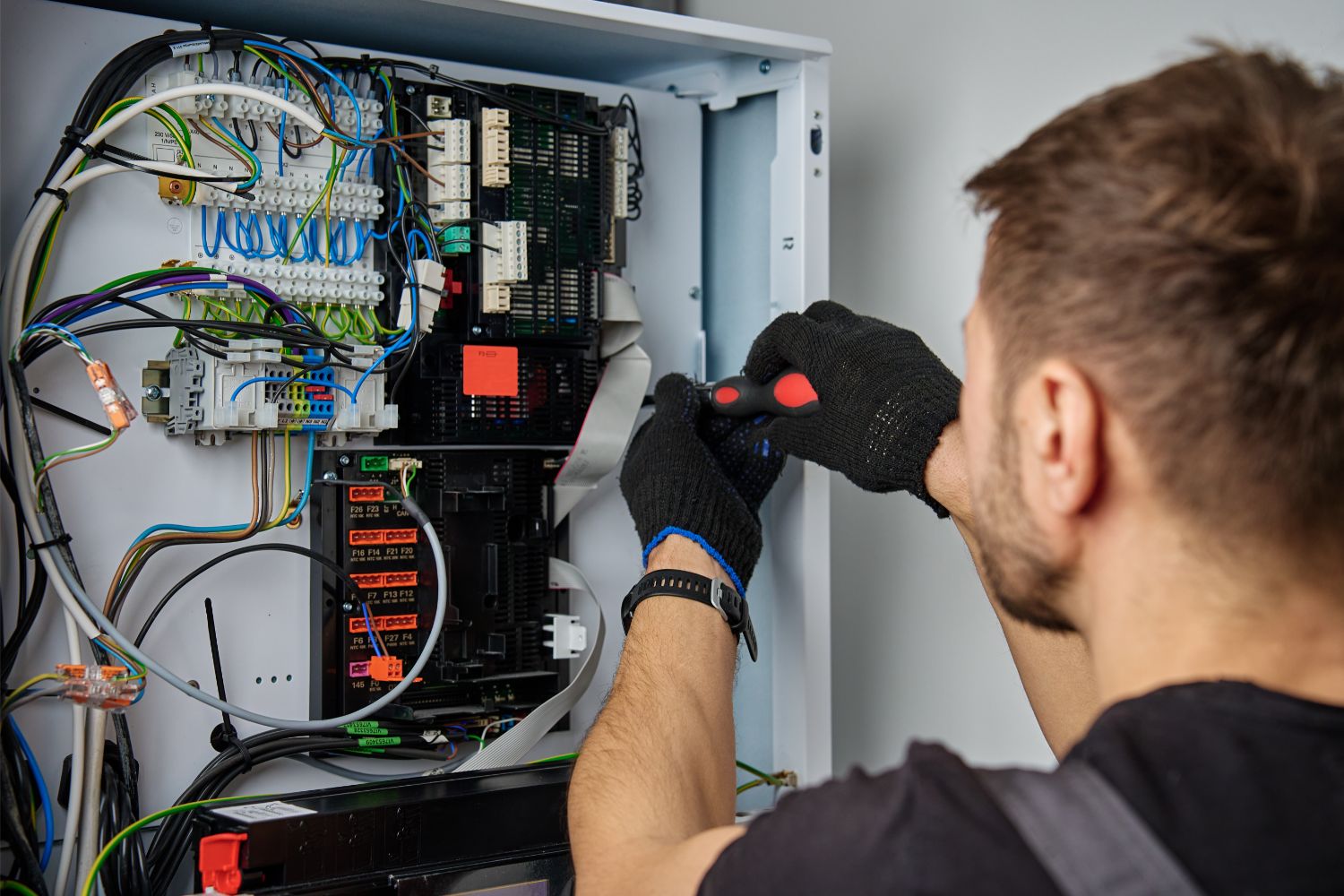 emergency electrician repair of heat map controller 