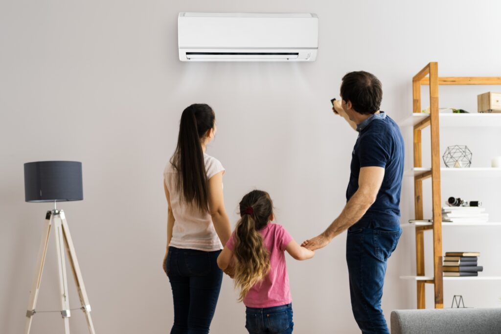 AC Blowing Warm Air? Here’s What Tampa Homeowners Should Check First